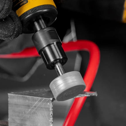 Пневмошлифмашина прямая Denzel 57464 PGS25000, 25000 об/мин, 10 шлиф. камней, цанга - 3, 6 мм, 113 л/мин купить в Кургане