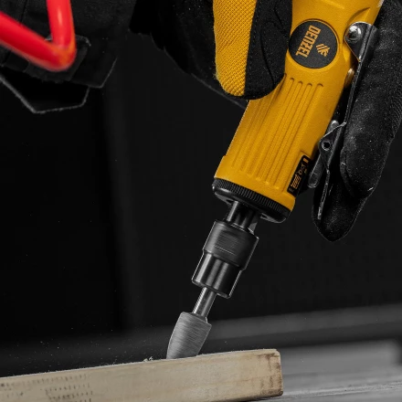 Пневмошлифмашина прямая Denzel 57464 PGS25000, 25000 об/мин, 10 шлиф. камней, цанга - 3, 6 мм, 113 л/мин купить в Кургане