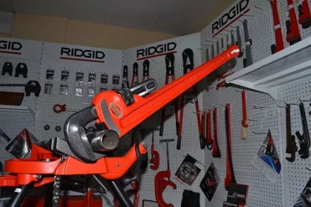 Прямой трубный ключ для тяжелых работ 36  31035 купить в Кургане