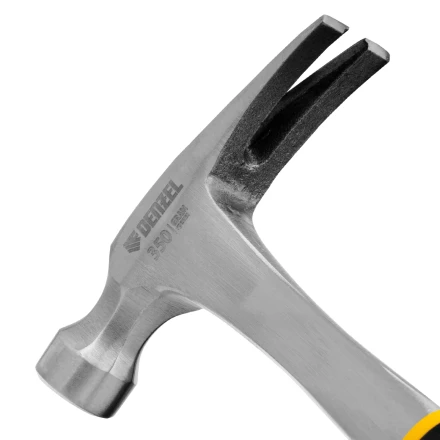 Молоток-гвоздодер 350 г Denzel, цельнометаллический, двухкомпонентная рукоятка 10422 купить в Кургане