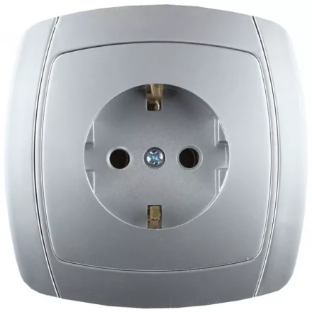 Розетка СВЕТОЗАР "АКЦЕНТ" одинарная в сборе, с заземлением, цвет серебристый металлик, 16А/~250В SV-54205-SM купить в Кургане