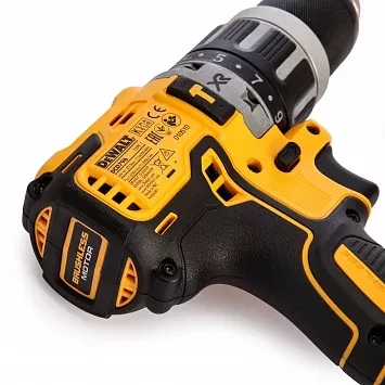 Аккумуляторная дрель DCD 796 D2 DeWalt купить в Кургане