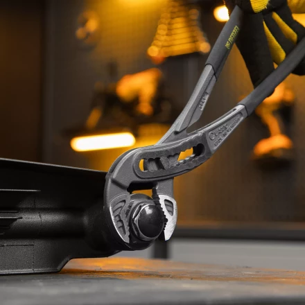 Клещи переставные Denzel 17903, обливные рукоятки, 300 мм купить в Кургане