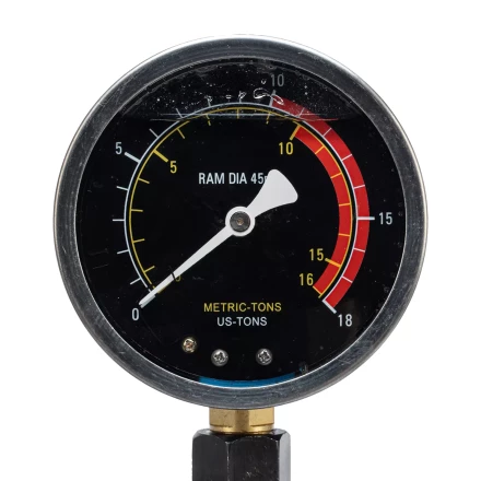 Пресс гидравлический настольный с манометром Stels 52305, 10 т купить в Кургане