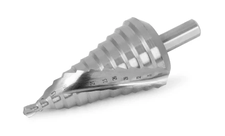 Ступенчатое сверло MESSER со спиральной канавкой. Диаметр 6-38 мм. Ступеней 12. купить в Кургане