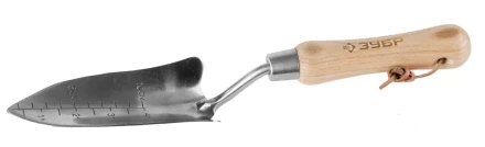 Совок ЗУБР садовый из нерж стали, удлиненный, с деревянной ручкой и шкалой 4-39465 купить в Кургане