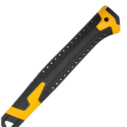 Молоток строительный 450 г, цельнокованый,боек с магнитом, двухкомп. обрезин. рук-ка Denzel 10468 купить в Кургане