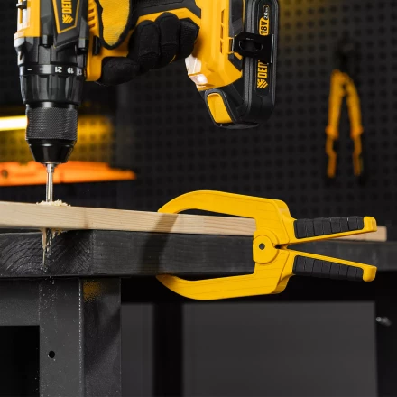 Струбцина клещеобразная Denzel, удлиненная 75 х 110 мм двухкомпонентные рукоятки, 20790 купить в Кургане