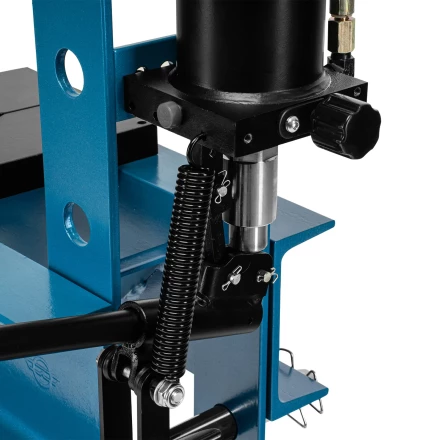 Пресс гидравлический с манометром и педалью, 30 т // Stels 52316 купить в Кургане