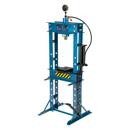 Пресс гидравлический с манометром и педалью, 30 т // Stels 52316 купить в Кургане