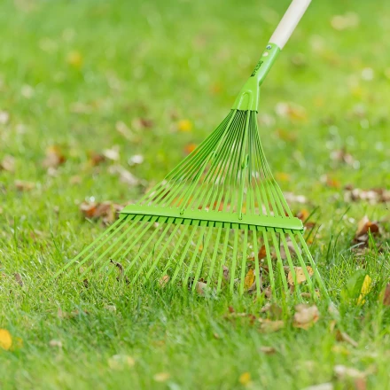 Грабли веерные стальные Palisad, 565 мм, 22 плоских зуба, эмалированные, усиленные, без черенка, 617015 купить в Кургане