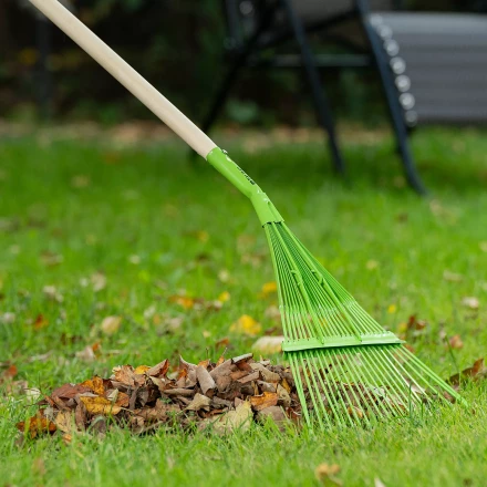 Грабли веерные стальные Palisad, 565 мм, 22 плоских зуба, эмалированные, усиленные, без черенка, 617015 купить в Кургане