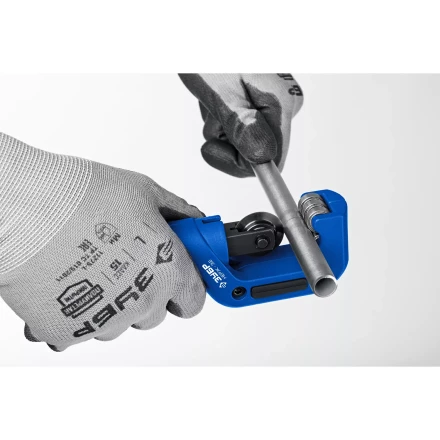 ЗУБР Нерж-32, 4 - 32 мм, на подшипниках, труборез для нержавеющей стали, Профессионал (23832) купить в Кургане