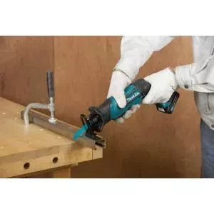 Пила сабельная аккумуляторная Makita JR105DWAE купить в Кургане