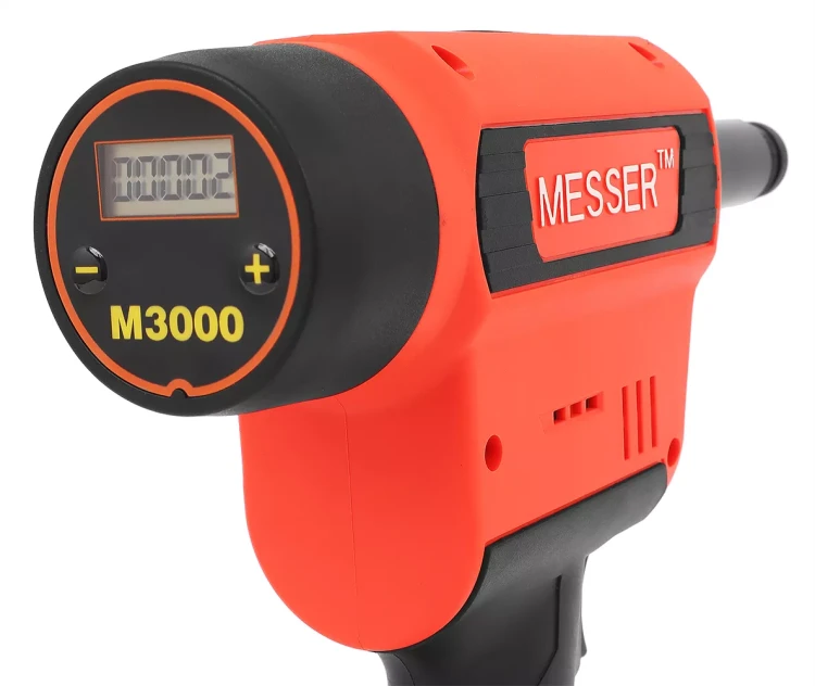 Аккумуляторный резьбовой заклепочник Messer M3000 с электронной системой настройки сжатия и счетчиком купить в Кургане