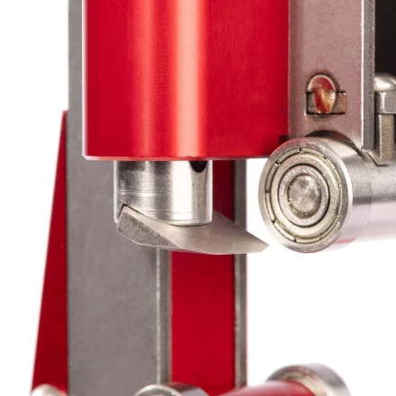 Инструмент КВТ FBS 16–52 для снятия полупроводящего экрана на кабелях из сшитого полиэтилена 16–52 мм (101903) купить в Кургане