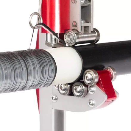 Инструмент КВТ FBS 16–52 для снятия полупроводящего экрана на кабелях из сшитого полиэтилена 16–52 мм (101903) купить в Кургане