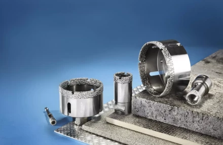 Алмазная коронка ЗУБР &quot;ПРОФЕССИОНАЛ&quot; универсальная для УШМ, сухое сверление, алмазы на вакуумной пайке,  посадка М14, d=54мм 29865-54 купить в Кургане