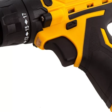 Дрель-шуруповерт аккумуляторная CDL-12CB, Li-Ion, 12 В, 1 акк.// Denzel 26102 купить в Кургане