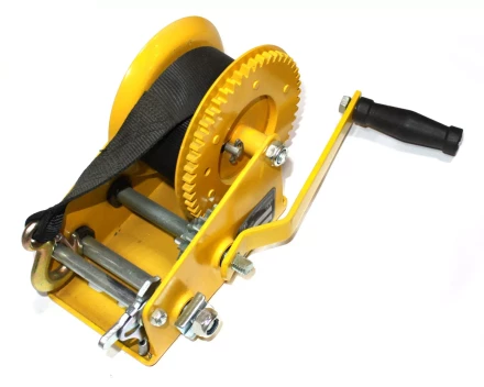 Лебедка ручная LRB 1200, 544 кг, лента 10 м. LB купить в Кургане
