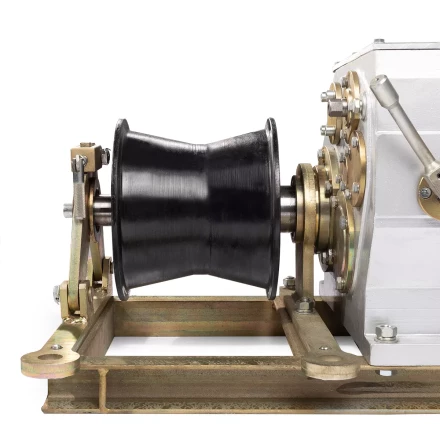 Лебедка тяговая автономная КВТ ЛТА-5 с бензиновым приводом, 5 т (88397) купить в Кургане