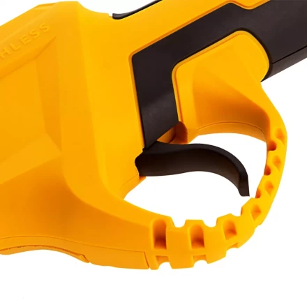 Секатор аккумуляторный Denzel CP-30 59435, 18В Li-Ion купить в Кургане