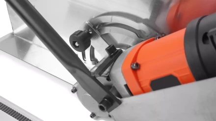 Электрический резчик MESSER BL600 с бесщеточным двигателем (с направляющей шиной) купить в Кургане