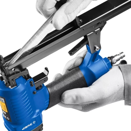 ЗУБР 53F-22, пневматический степлер для скоб 20Ga, тип 53F (10-22 мм), Профессионал (31935) купить в Кургане