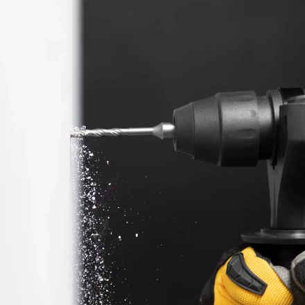 Бур по бетону Denzel, 4 x 110 мм,двойная спираль, три пылеотводящие кромки, 705002 купить в Кургане