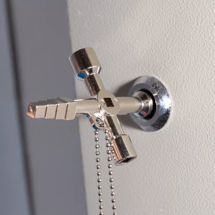 Ключ для электрошкафов КВТ КЭШ-5М с 5 профилями и битой «крест/шлиц» (84624) купить в Кургане