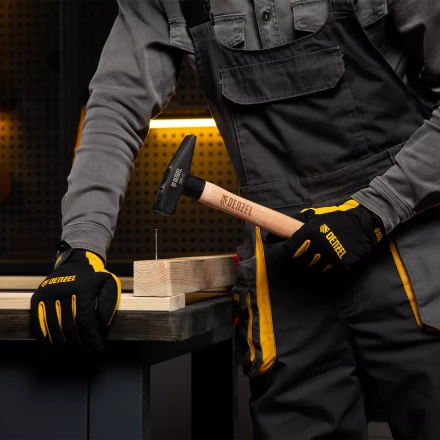 Молоток слесарный, 500 г Denzel, кованый квадратный боек, буковая рукоятка, 10429 купить в Кургане