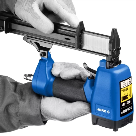 ЗУБР Т300-30 пневматический нейлер для гвоздей 18Ga, тип 300 (10-30 мм), Профессионал (31932) купить в Кургане