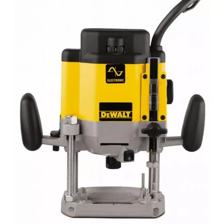 Фрезер DeWalt DW629 купить в Кургане