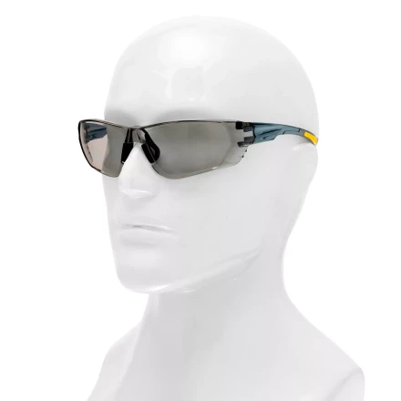 Очки защитные открытые Denzel 89200, поликарбонатные, дымчатая линза купить в Кургане