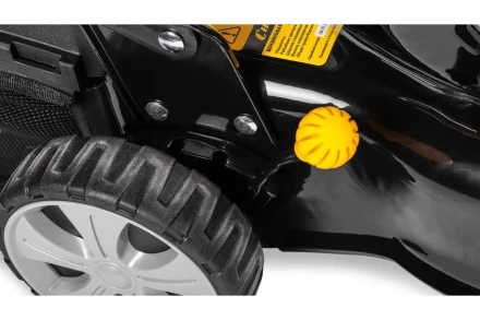 Бензиновая газонокосилка CHAMPION LM4215 купить в Кургане