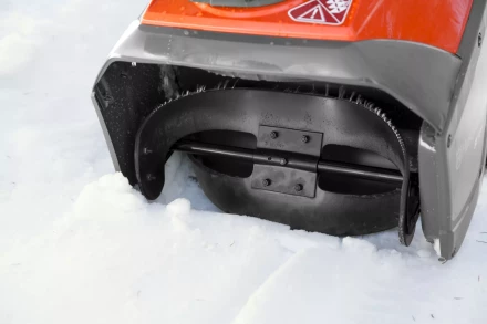 Бензиновый снегоуборщик Husqvarna ST 131 купить в Кургане