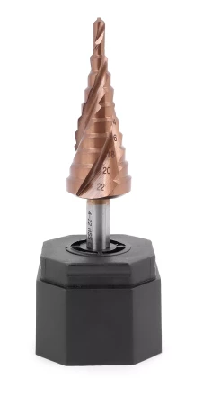 Ступенчатое сверло MESSER HSS CO  4-22х10 с кобальтовым покрытием и тремя спиральными канавками. купить в Кургане