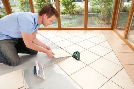 Лазер для укладки плитки BOSCH PLT2 (0.603.664.020) купить в Кургане