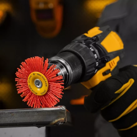 Щетка для дрели Denzel, 65 мм, Плоская, со шпилькой, нейлоновая щетина, 74433 купить в Кургане