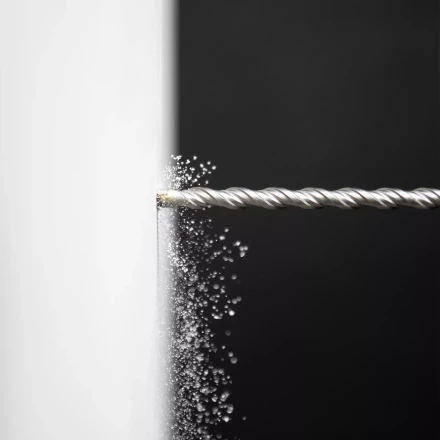 Бур по бетону Denzel, 10 x 260 мм, двойная спираль, три пылеотводящие кромки, 705018 купить в Кургане