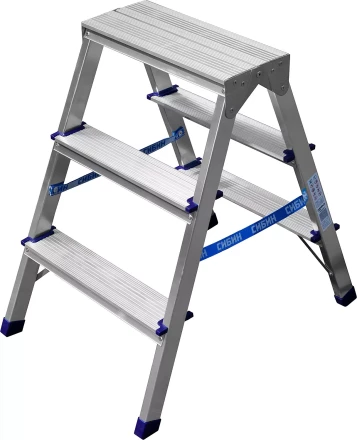 Лестница-стремянка двухсторонняя алюминиевая, СИБИН 38825-03, 3 ступени 38825-03 купить в Кургане