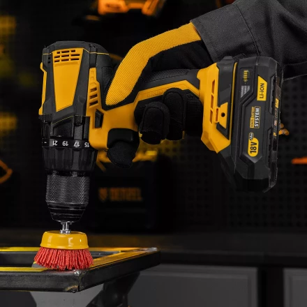 Щетка для дрели Denzel, 65 мм, Чашка, со шпилькой, нейлоновая щетина, 74435 купить в Кургане