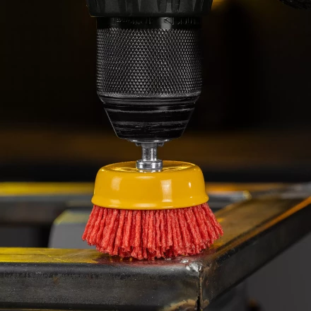 Щетка для дрели Denzel, 65 мм, Чашка, со шпилькой, нейлоновая щетина, 74435 купить в Кургане