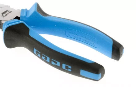 Плоскогубцы комбинированные 160 мм хром-ванадий двухкомпонентные рукоятки БАРС 16996 купить в Кургане